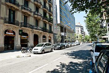 La Pedrera Apartment Barcelona Zewnętrze zdjęcie